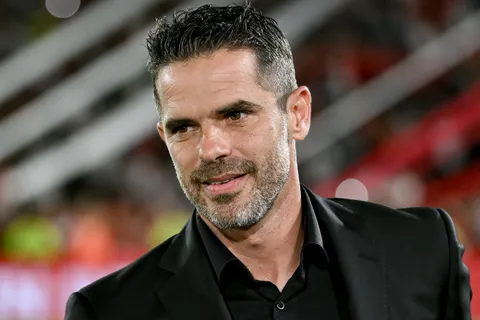 ¿Será titular? Fernando Gago recupera a Kevin Zenón para el partido ante Defensa y Justicia