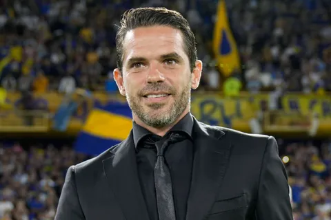 Fernando Gago ejecutó la cláusula de salida en Chivas y es el nuevo director técnico de Boca