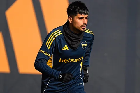 Williams Alarcón aparece en la órbita de Universidad Católica para junio