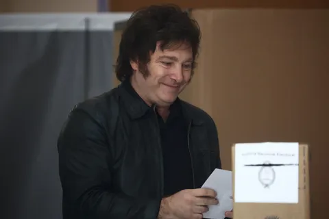 Javier Milei, nuevo presidente: su relación con Boca y su postura sobre las elecciones en el club