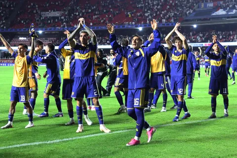 Los jugadores de Boca, festejando en el estadio Morumbí, ahora miran de reojo a la Copa Argentina 2026. 