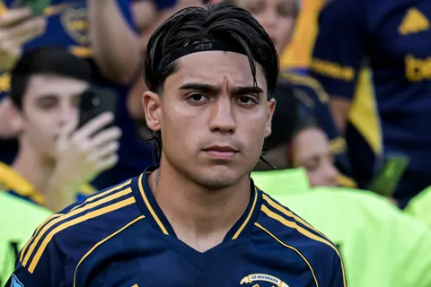 Alarma para Zeballos: por qué su venta a Napoli se complica