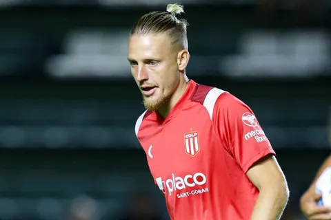 Boca se la juega por Santiago Ascacibar: ofreció a Brian Aguirre como parte de pago