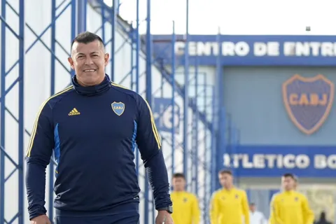 El plan de Almirón para que los refuerzos sean opción en cuartos