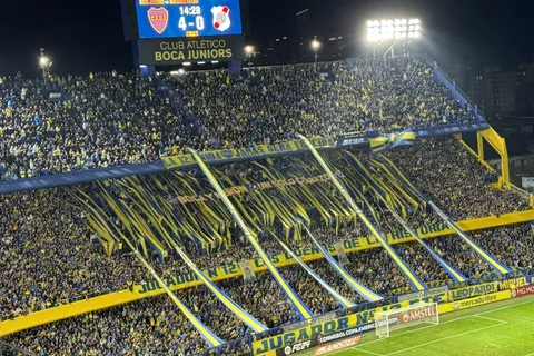 Un expresidente de River elogió a la hinchada de Boca: "Ellos tienen fuerza y pasión, nosotros no"