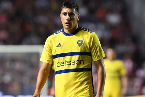 Miguel Merentiel perdió la titularidad y será suplente ante Racing: el motivo