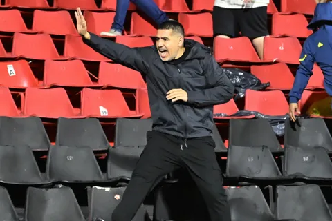Rubén Darío Insúa elogió a Riquelme por su intervención con los hinchas de Boca en Rosario