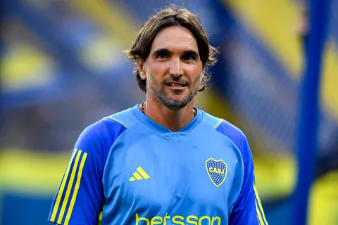 Vuelven Edinson Cavani y Luis Advíncula: los concentrados de Boca vs. River