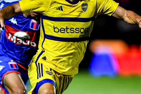 Se va de Boca: Ezequiel Bullaude ni concentra contra Almirante Brown y ya tiene destino en Europa