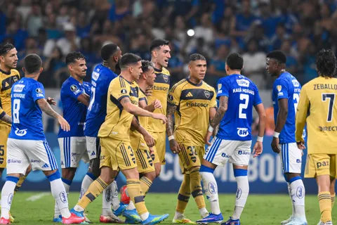 CONMEBOL le abrió tres expedientes a Boca en el partido ante Cruzeiro