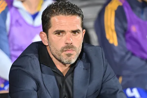 La decisión de Gago en Boca tras empatar con Riestra que no le gustó nada a los hinchas