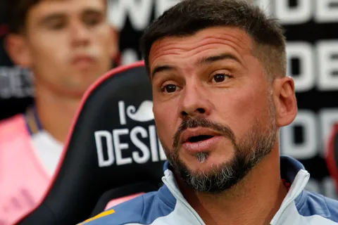 Mariano Herrón, entrenador interino de Boca