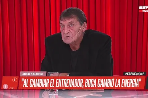 "Me enojé con un jugador": la confesión de Falcioni sobre la final de Copa Libertadores 2012