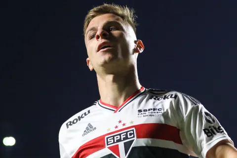 Galoppo quiere jugar en Boca, pero debe tomar una díficil decisión si quiere confirmar su llegada