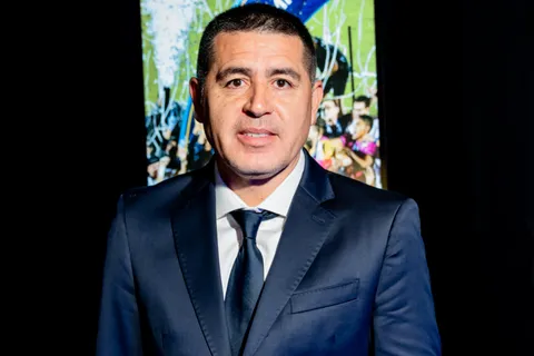 Revelaron cuál es el mediocampo ideal de Juan Román Riquelme en Boca para junio