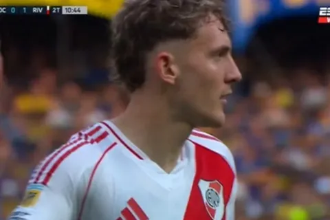 VIDEO | Marcos Rojo escupió a Facundo Colidio durante el Boca-River