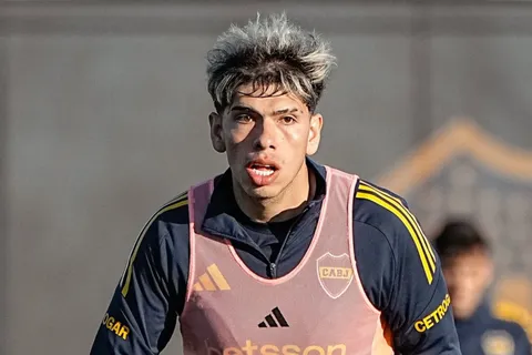 Carlos Palacios sigue sin adaptarse a Boca: todavía no entendió dónde está
