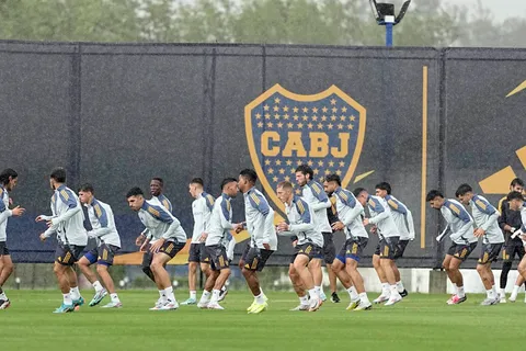 Nicolás Figal volvió a entrenar con el grupo