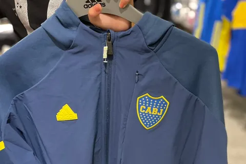 De estreno: ya se vende la nueva campera, pantalón y short adidas de Boca
