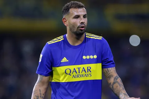 ExBoca | Edwin Cardona sufrió un brutal intento de robo en Colombia: "Le dispararon al carro"