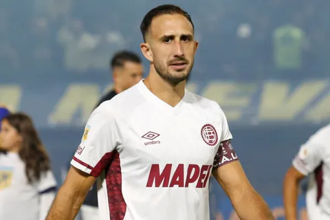 La insólita frase de Carlos Izquierdoz sobre los insultos a los jugadores de Boca: "Eso te marca que..."