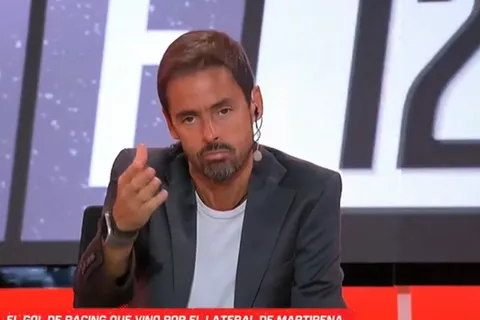 Mariano Closs defendió a Di Lollo por si pierde el puesto: "Si lo saca, se tiene que ir del club"