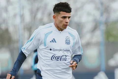 Scaloni ya hizo una evaluación de Flores y el delantero de Boca podría debutar con Argentina. 