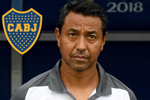 Ñol Solano, ex jugador peruano de Boca
