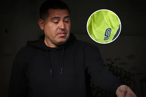 Aseguran que Riquelme sondeó a un delantero internacional en las últimas horas: "Le dijo..."