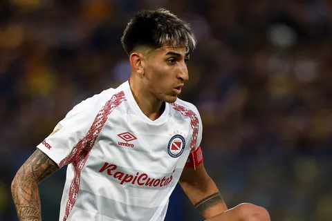 ¿Nuevos compañeros? Un jugador de Boca fue al casamiento de Alan Lescano