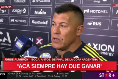 "A mí me encantó": la frase de Almirón sobre el juego de Boca y un detalle especial