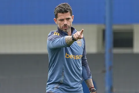 Fernando Gago planea una serie de entrenamientos fuera de Boca Predio por un motivo especial