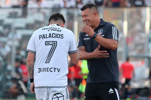 Jorge Almirón explicó por qué Colo Colo rechazó la oferta de Boca por Carlos Palacios