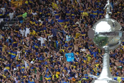 Pintinho criticó a los hinchas de Boca por la final de la Copa Libertadores: "Rompieron todo Río"