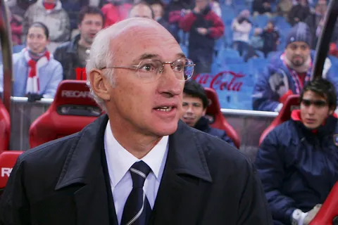 ¿Bianchi vuelve a Boca? El rol que Riquelme quiere que tenga el Virrey en el club