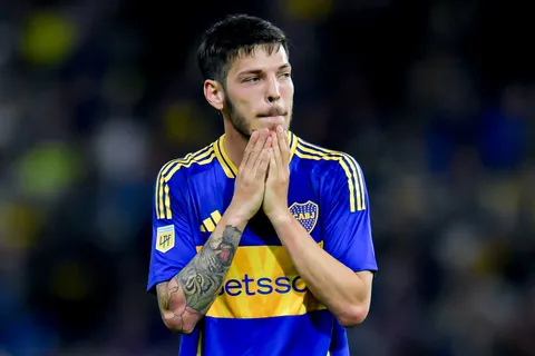 Russo utiliza a Agustín Martegani en las prácticas, pero otra vez no irá ni al banco en Boca