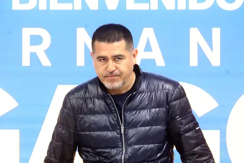 Riquelme quiere a Valentín Gómez para Boca, pero Vélez se pone firme: "10 millones netos"