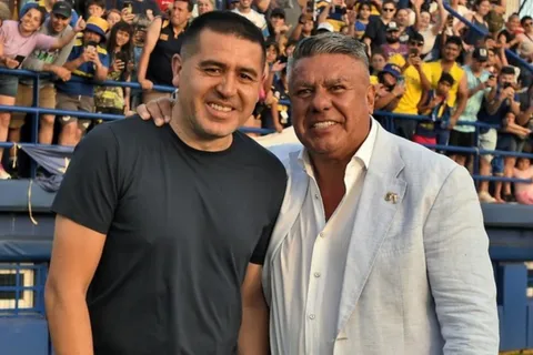 Chiqui Tapia y un gesto de apoyo a Riquelme en la previa de las elecciones en Boca