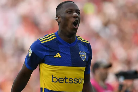 El gran avance de Luis Advíncula a pocos días del duelo vs. Independiente del Valle que ilusiona a Boca