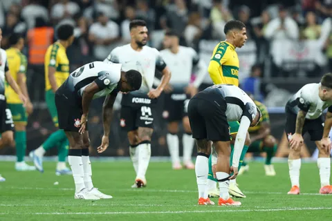 Mientras Boca espera por Garro, aparecieron pintadas amenazantes en Corinthians