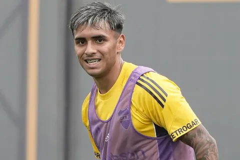 Chance inesperada: ¿Milton Delgado puede ser titular antes de lo pensado en Boca?
