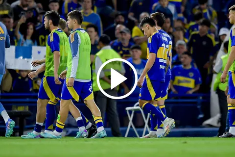 Pol Fernández fue silbado en Boca vs. Independiente