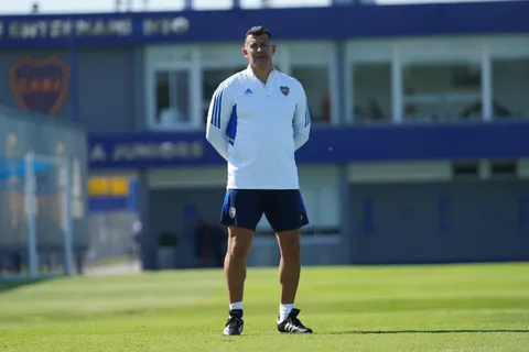El día Almirón: a qué hora lo presentan y cuándo debuta como DT de Boca