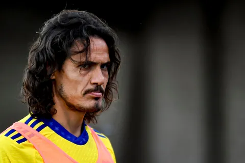 El picante comentario de Walter Gargano para defender a Edinson Cavani de las críticas: "Parece fácil"