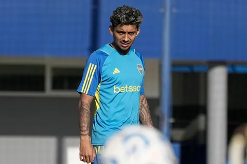 ¿Fenerbahce tiene competencia? Un equipo brasileño está interesado en Cristian Medina