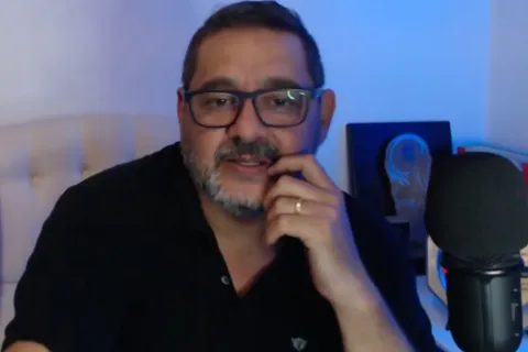 Fuertísimo ataque de Cristian Traverso a las críticas de "algunos periodistas": "Les molesta que Paredes juegue en Boca"