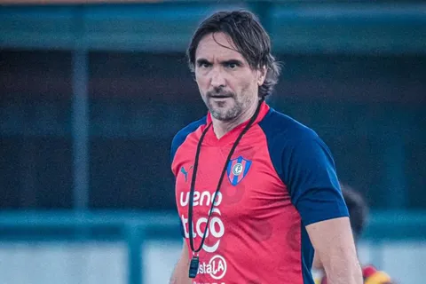Alan Soñora se formó en Boca, explotó en otro club argentino y ahora será dirigido por Diego Martínez en Cerro Porteño