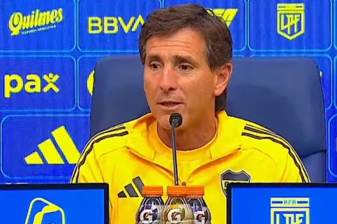 Úbeda respaldó a uno de los jugadores de Boca más criticados: "Está en crecimiento"