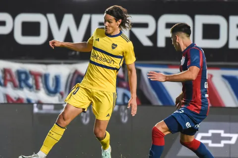 Juega Boca: formaciones, horario y cómo ver el partido vs. San Lorenzo