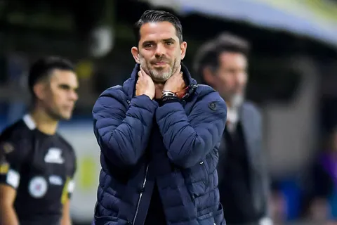¿Miguel Merentiel juega contra River? La respuesta de Gago sobre el equipo para el Superclásico